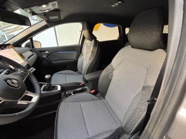 RENAULT Captur usata, con Bracciolo