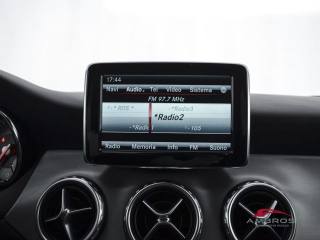 MERCEDES-BENZ GLA 200 usata 13
