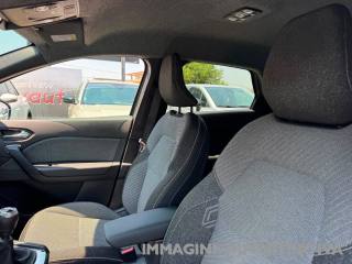 RENAULT Captur usata, con USB