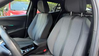 PEUGEOT 2008 usata, con Cruise Control