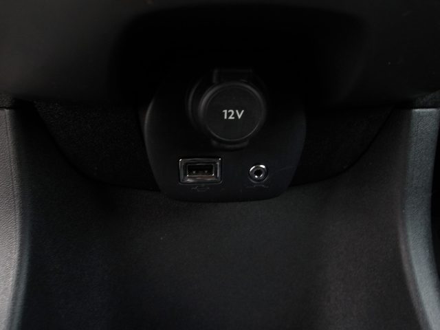 PEUGEOT 108 usata 11