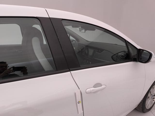 RENAULT ZOE usata, con Hill holder