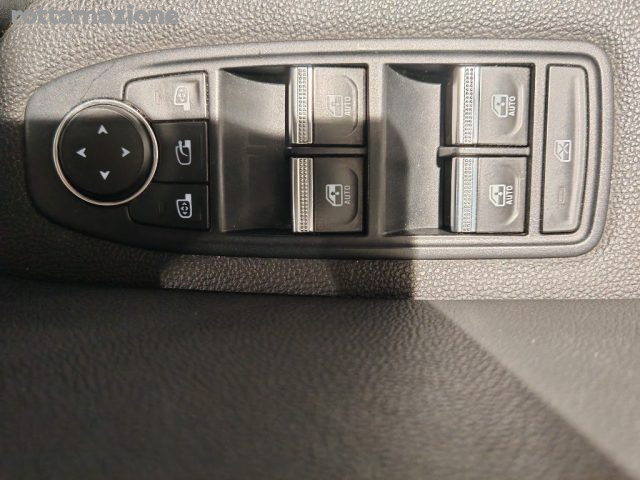 RENAULT Captur usata, con Controllo trazione