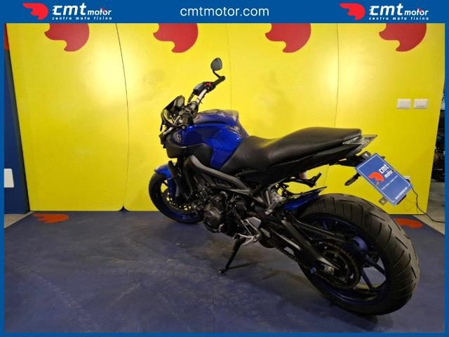 YAMAHA MT-09 usata 7