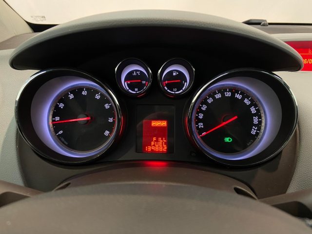 OPEL Meriva usata, con Climatizzatore