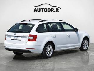 SKODA Octavia usata, con Volante in pelle