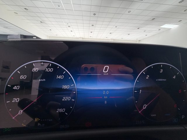 MERCEDES-BENZ E 220 usata, con Climatizzatore