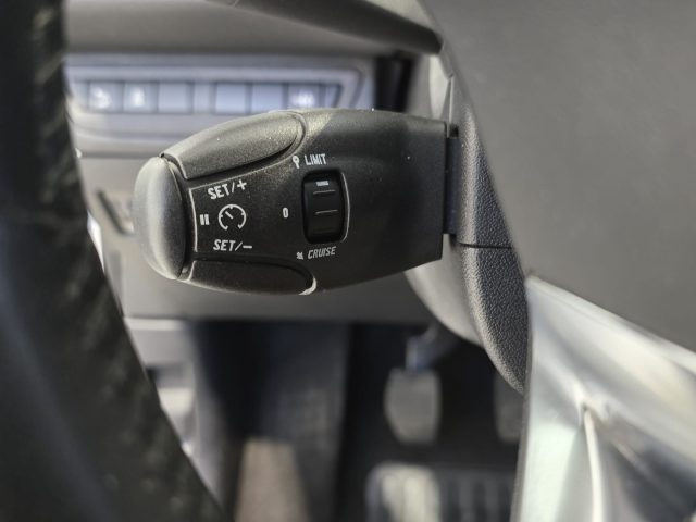 PEUGEOT 208 usata 21