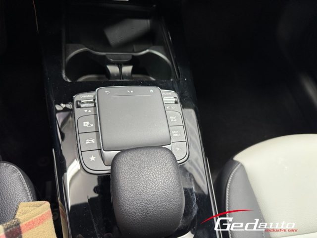 MERCEDES-BENZ A 180 usata, con Interni in pelle