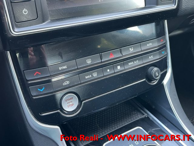 JAGUAR XE usata, con USB