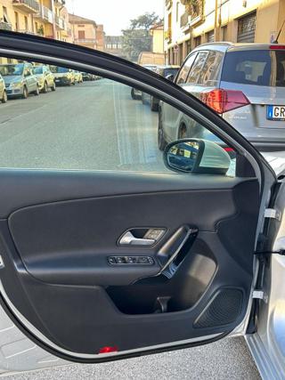 MERCEDES-BENZ A 180 usata, con Cerchi in lega