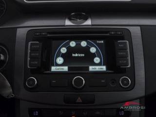 VOLKSWAGEN Passat usata 14