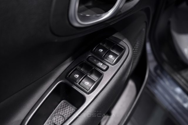 FIAT 500L usata, con Controllo trazione