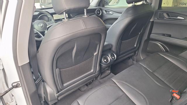 ALFA ROMEO Stelvio usata, con Interni in pelle