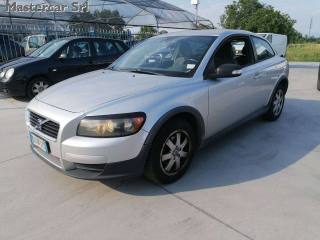 VOLVO C30 C30 1.6d Momentum - DJ073YC
