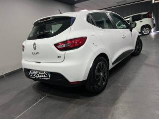 RENAULT Clio usata, con Autoradio