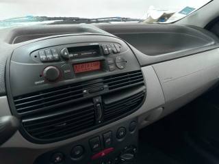 FIAT Punto usata, con Autoradio digitale