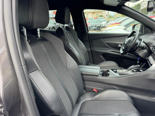 PEUGEOT 3008 usata, con Chiusura centralizzata