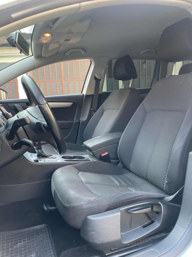 VOLKSWAGEN Passat usata, con Controllo automatico clima