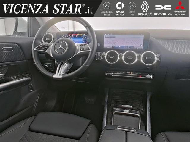 MERCEDES-BENZ GLA 180 usata, con Alzacristalli elettrici