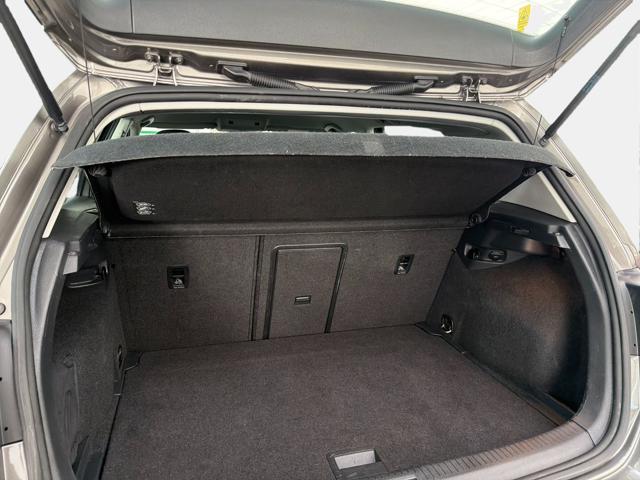 VOLKSWAGEN Golf usata, con Fendinebbia
