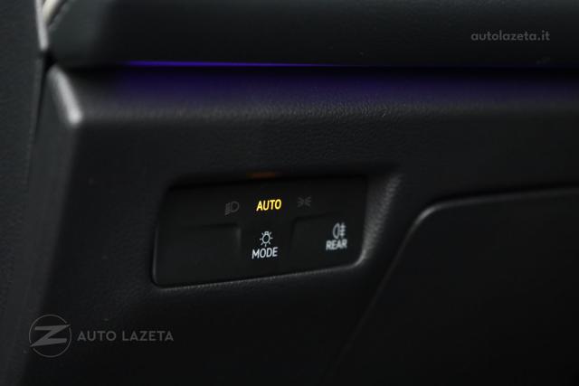 VOLKSWAGEN Passat usata, con Leve al volante