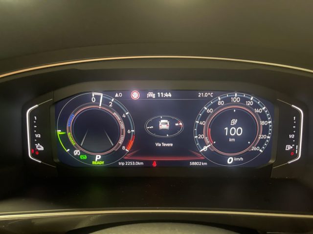 VOLKSWAGEN Tiguan usata, con Fari LED