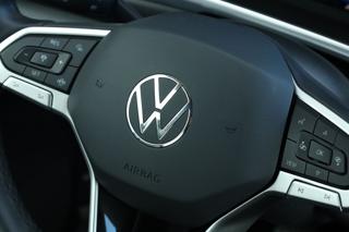 VOLKSWAGEN T-Roc usata, con Vivavoce
