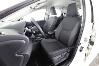 TOYOTA Yaris usata 2