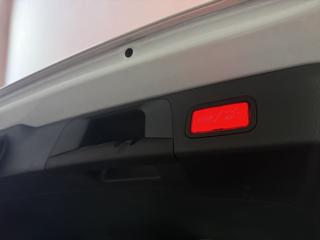 MERCEDES-BENZ GLB 200 usata, con Climatizzatore