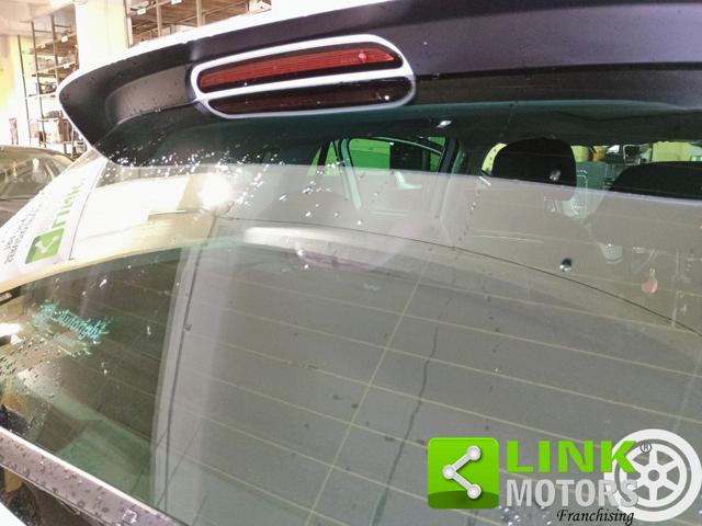 VOLKSWAGEN Tiguan usata, con Spoiler