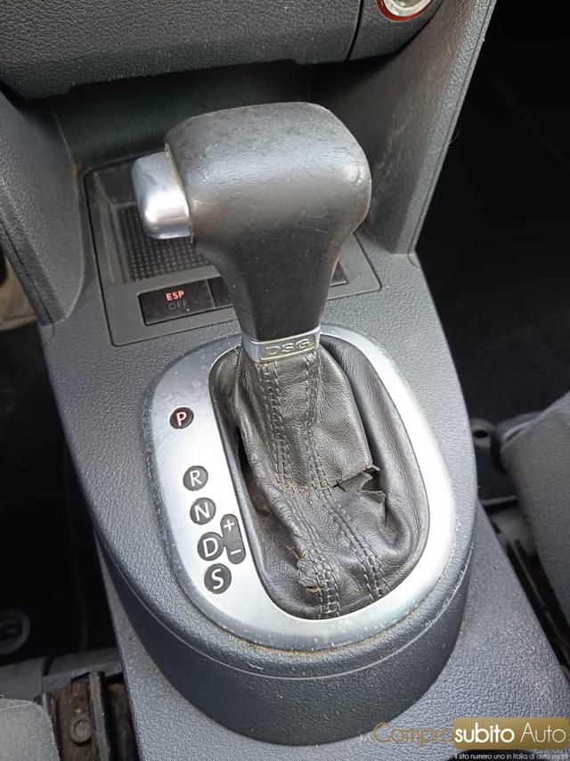 VOLKSWAGEN Touran usata 28