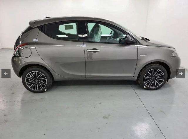 LANCIA Ypsilon usata, con Airbag laterali