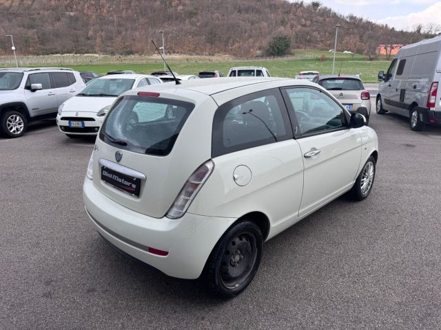 LANCIA Ypsilon usata, con Autoradio