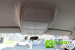 VOLKSWAGEN Touran usata, con Sedile posteriore sdoppiato