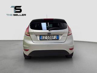 FORD Fiesta usata, con Autoradio