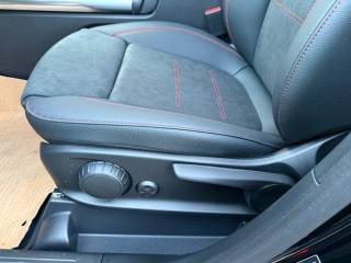 MERCEDES-BENZ GLA 180 usata 26