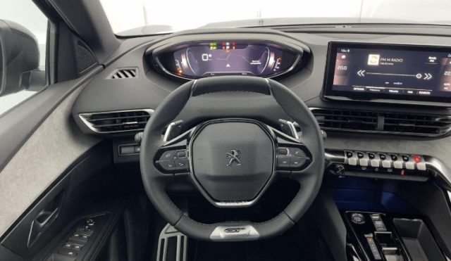 PEUGEOT 5008 usata, con USB