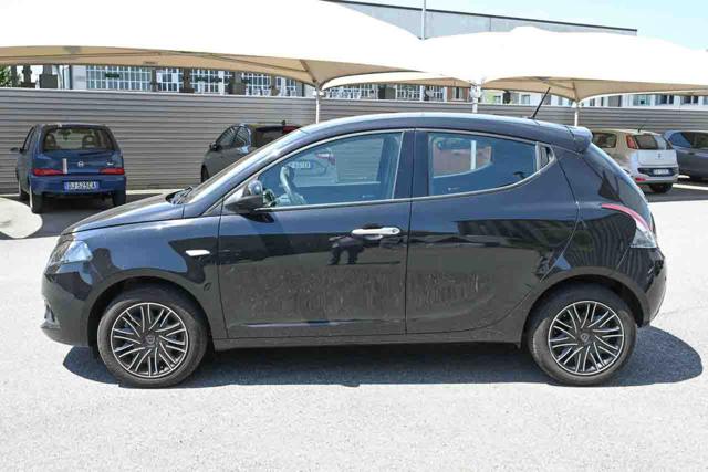 LANCIA Ypsilon usata, con Autoradio digitale