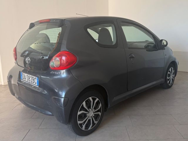 TOYOTA Aygo usata 5