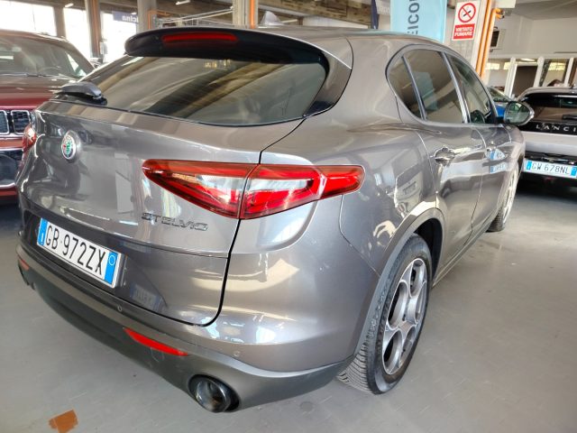 ALFA ROMEO Stelvio usata, con Cerchi in lega