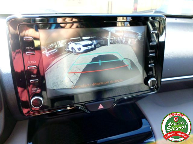 TOYOTA Yaris Cross usata, con Sistema di navigazione
