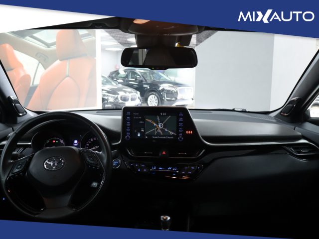 TOYOTA C-HR usata, con Controllo automatico clima