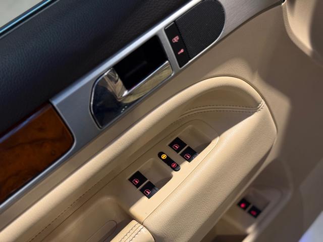 VOLKSWAGEN Touareg usata, con Sistema di navigazione