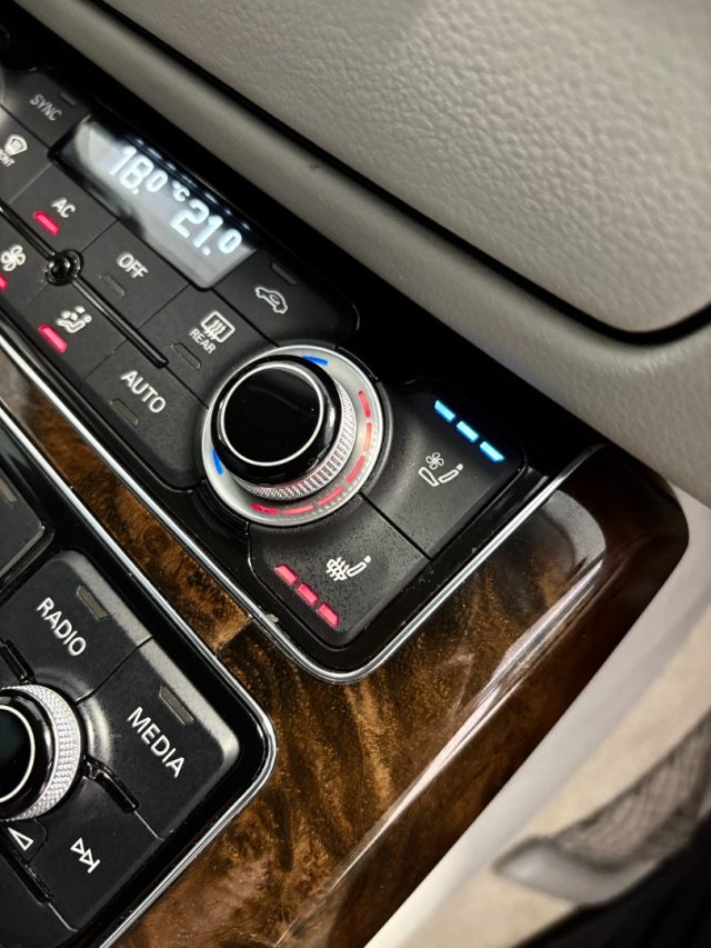 AUDI A8 usata, con Climatizzatore