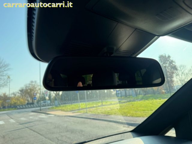 MERCEDES-BENZ V 250 usata, con Portellone posteriore elettrico