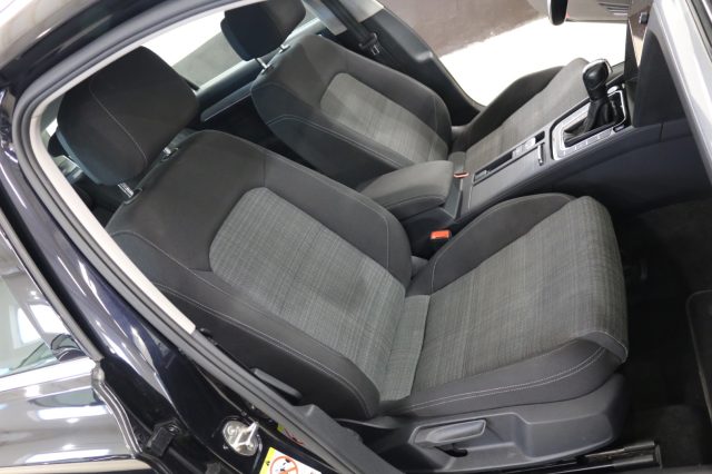 VOLKSWAGEN Passat Variant usata, con Climatizzatore