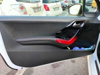 PEUGEOT 208 usata, con Interni in pelle