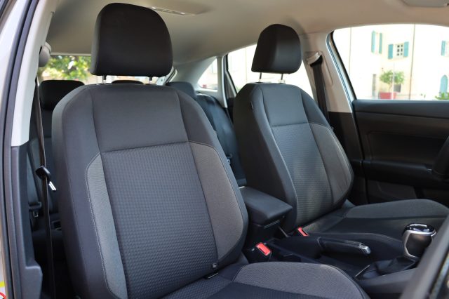 VOLKSWAGEN Taigo usata 127