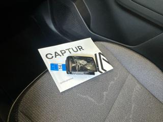 RENAULT Captur usata, con Telecamera per parcheggio assistito